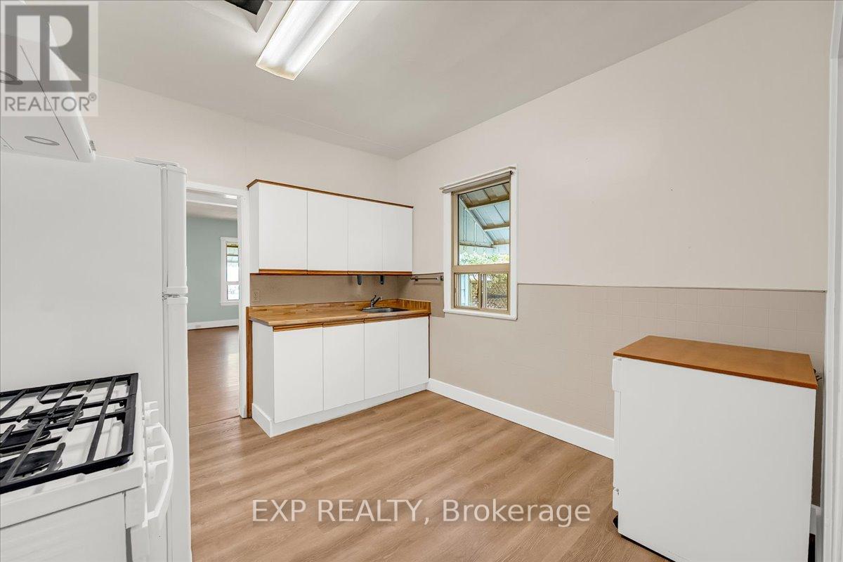 30 Baker Street, Hamilton, Ontario  L8R 1V3 - Photo 12 - X12675382