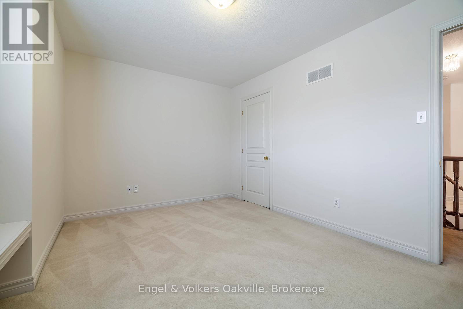 17 - 2169 Orchard Road S, Burlington, Ontario  L7L 7H9 - Photo 26 - W12675464