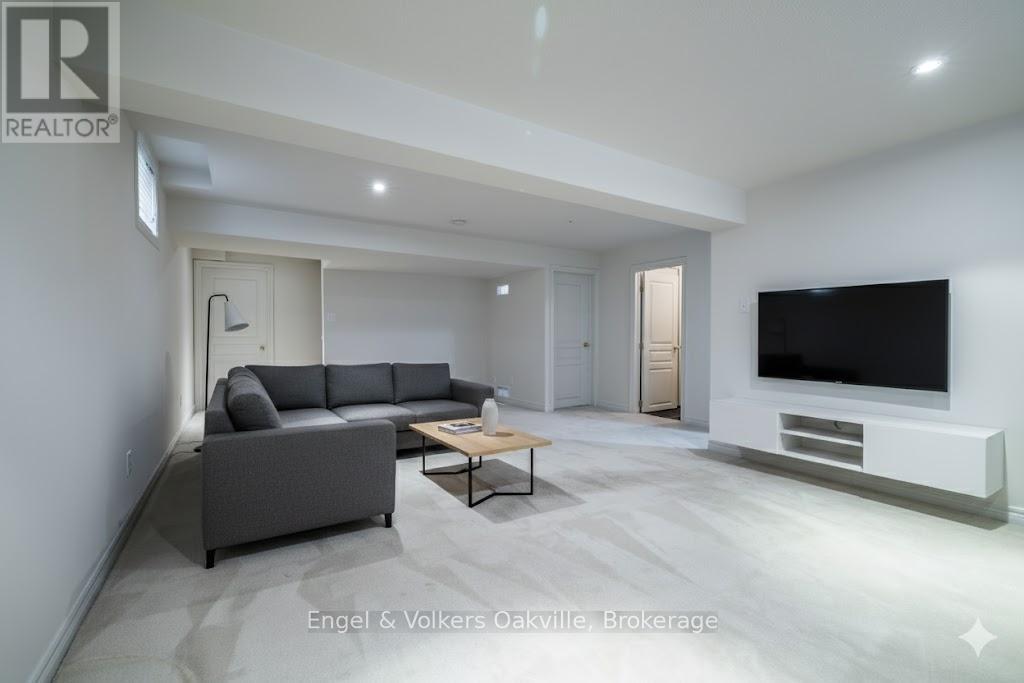 17 - 2169 Orchard Road S, Burlington, Ontario  L7L 7H9 - Photo 33 - W12675464