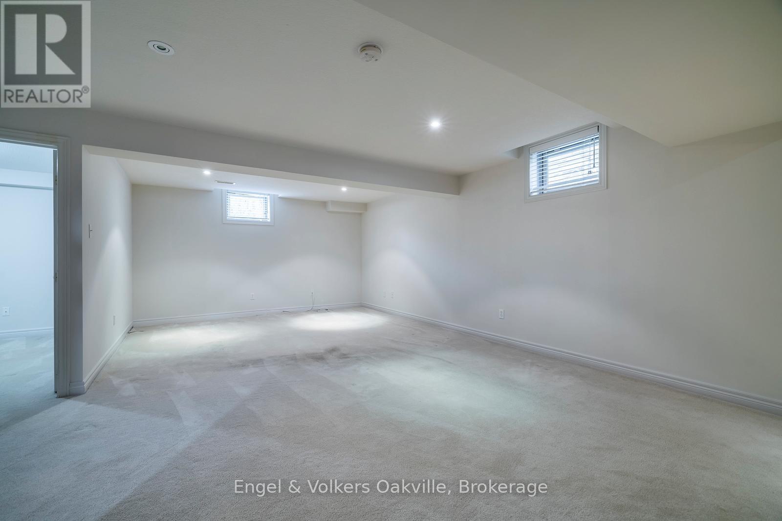 17 - 2169 Orchard Road S, Burlington, Ontario  L7L 7H9 - Photo 35 - W12675464