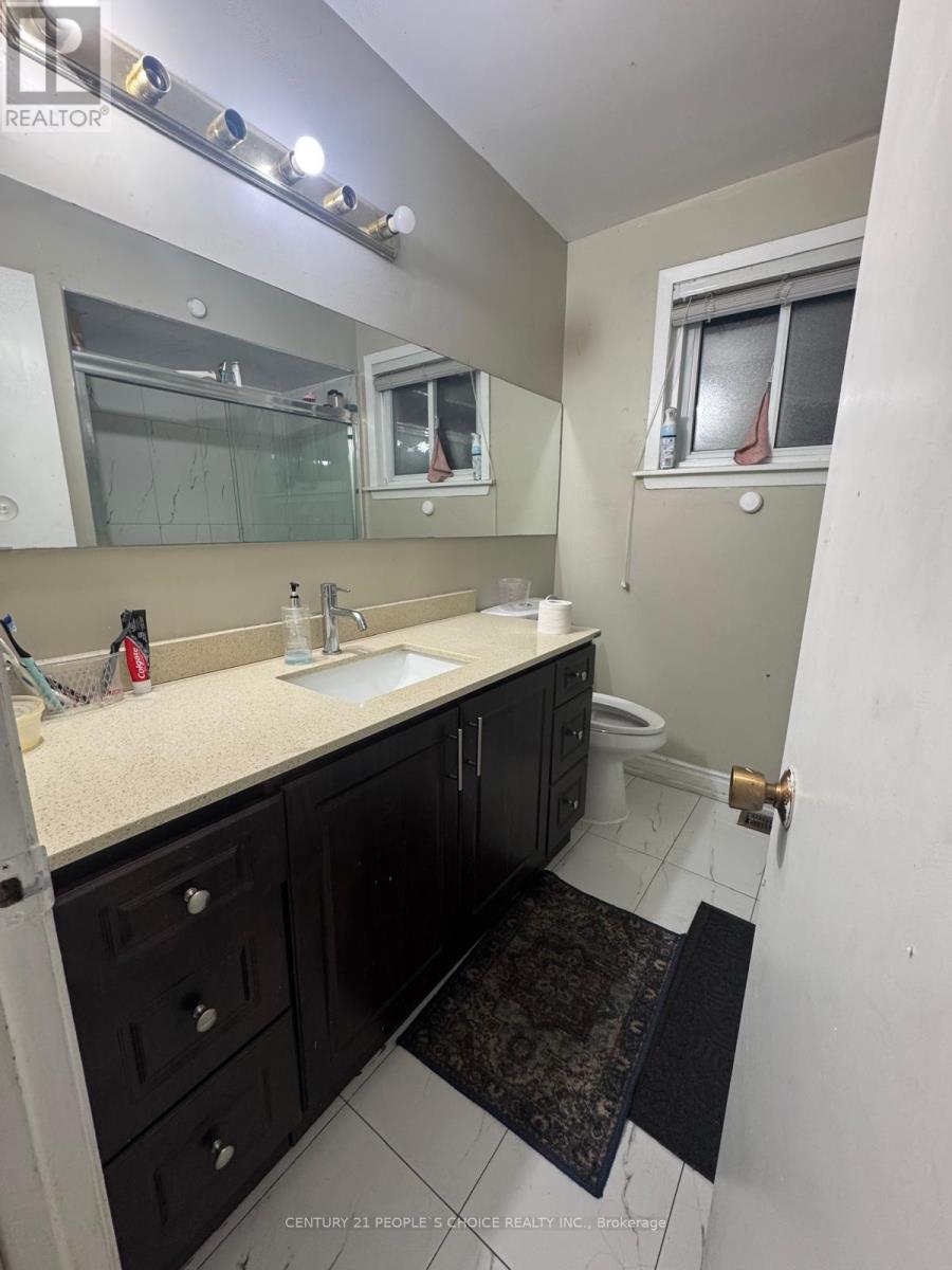 Upper - 7523 Middlebrook Street, Mississauga, Ontario  L4T 3S1 - Photo 8 - W12673162