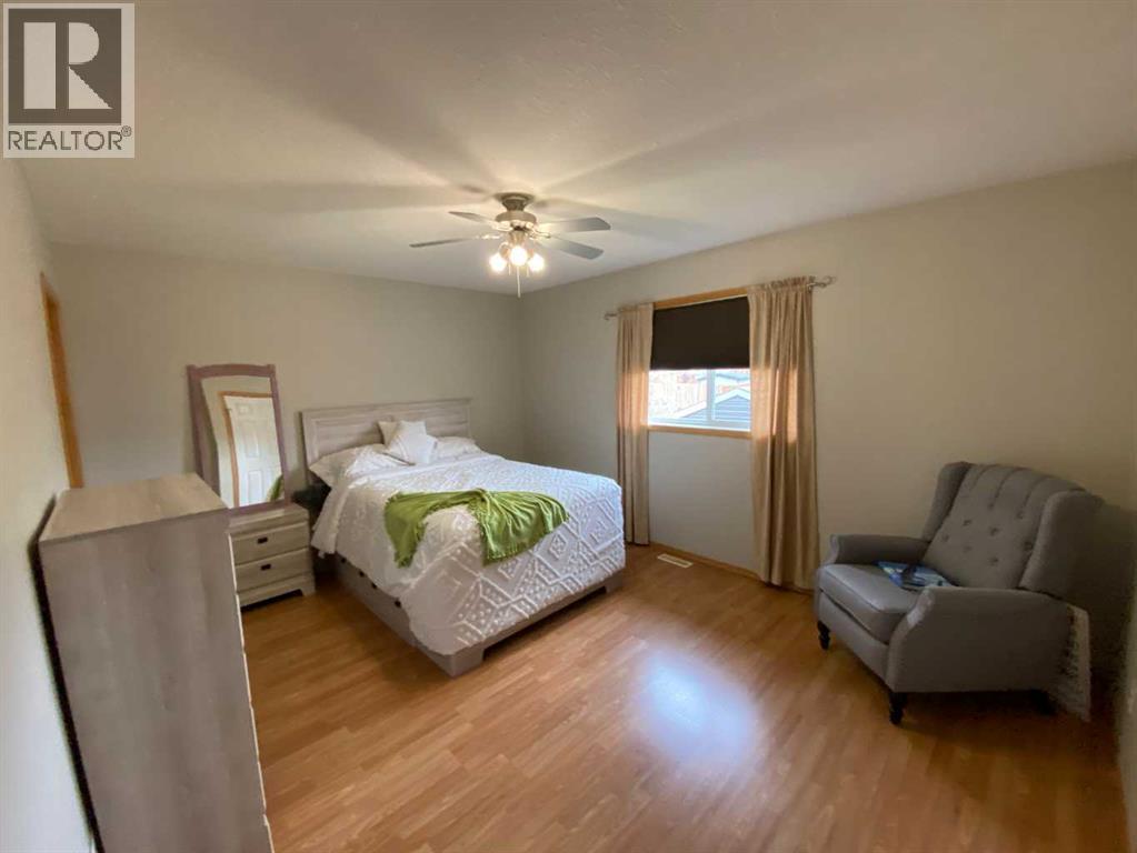 90 Upland Road W, Brooks, Alberta  T1R 0P9 - Photo 11 - A2251110