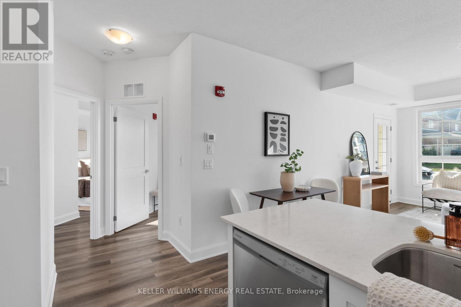 106 - 50 Lakebreeze Drive, Clarington, Ontario  L1B 0V9 - Photo 10 - E12675542