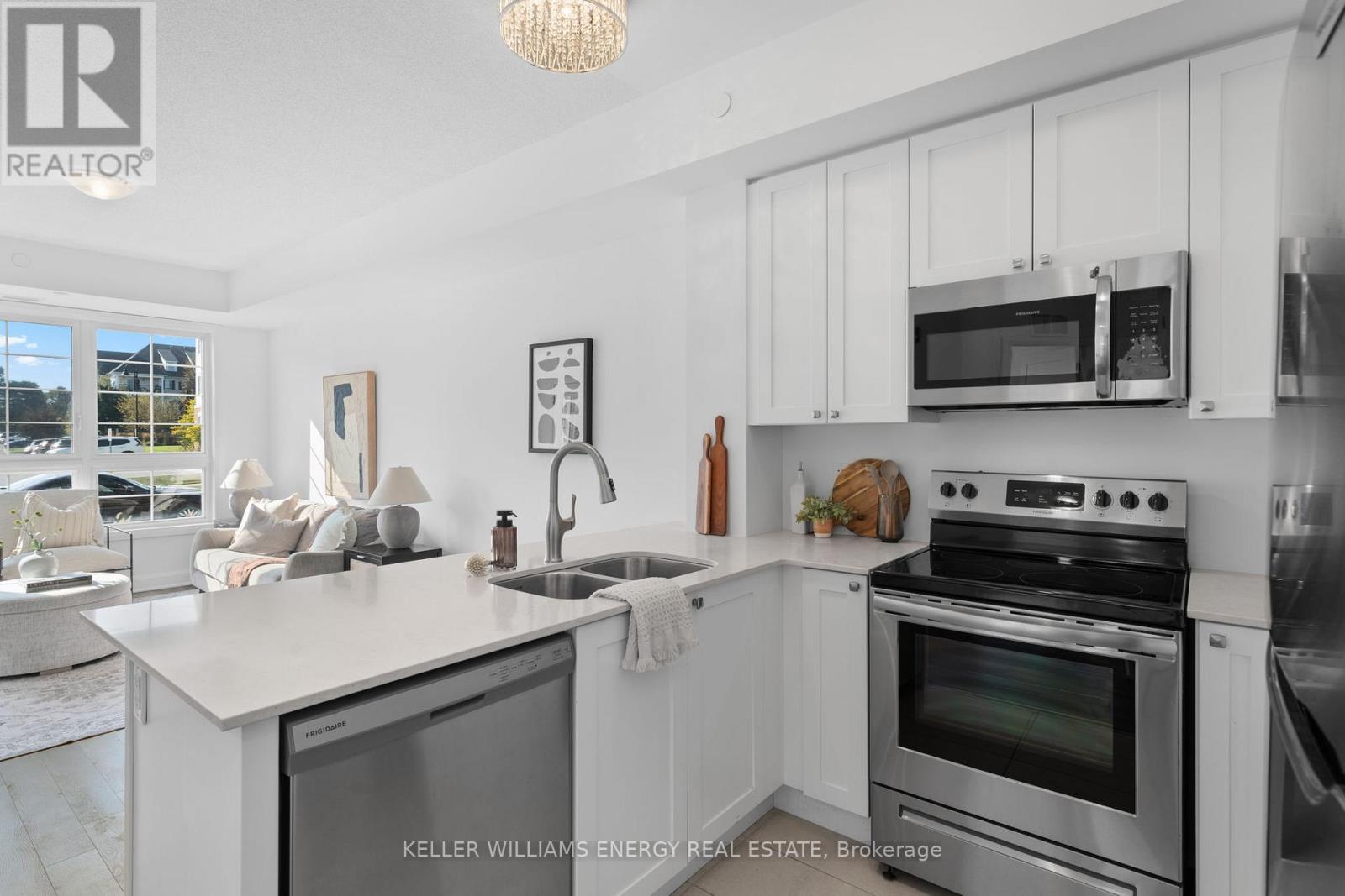 106 - 50 Lakebreeze Drive, Clarington, Ontario  L1B 0V9 - Photo 8 - E12675542