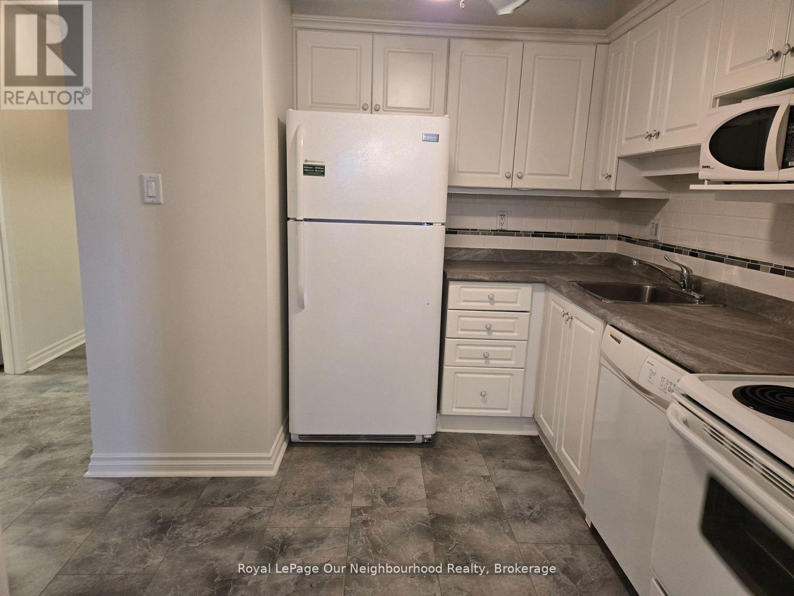 503 - 80 Athol Street E, Oshawa, Ontario  L1H 8B7 - Photo 9 - E12675640