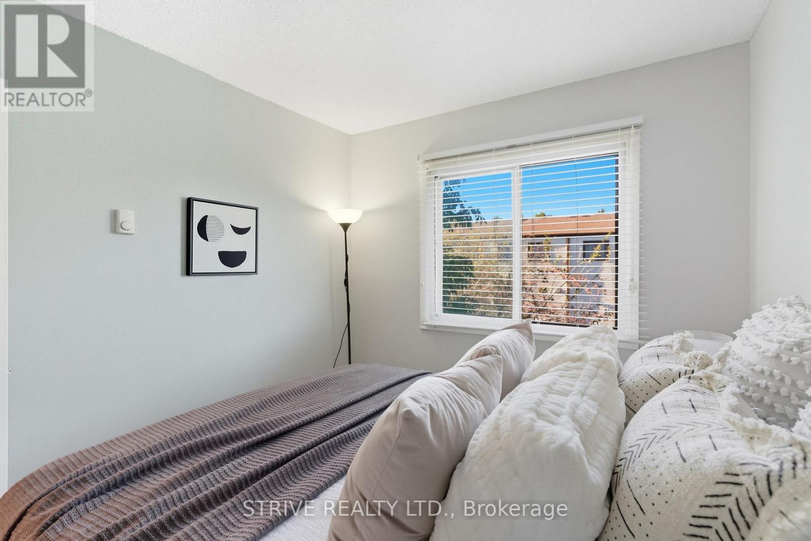 66 Park Lane Circle, Clarington, Ontario  L1B 0K2 - Photo 35 - E12675778