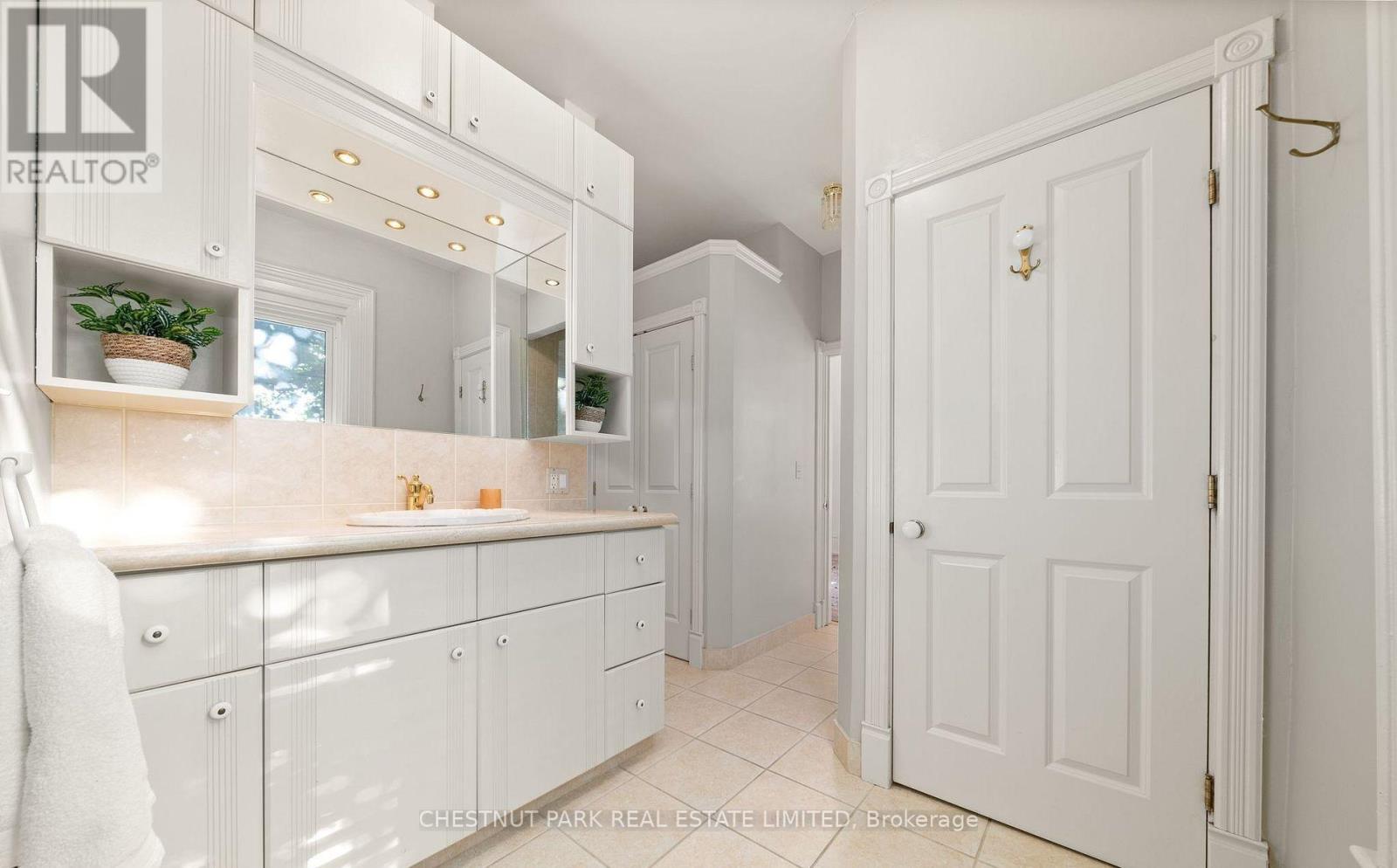 25 Picton Main Street, Prince Edward County, Ontario  K0K 2T0 - Photo 37 - X12675648