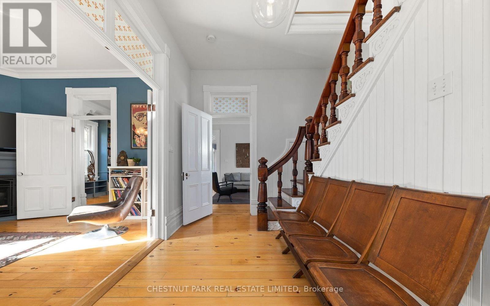 25 Picton Main Street, Prince Edward County, Ontario  K0K 2T0 - Photo 7 - X12675648