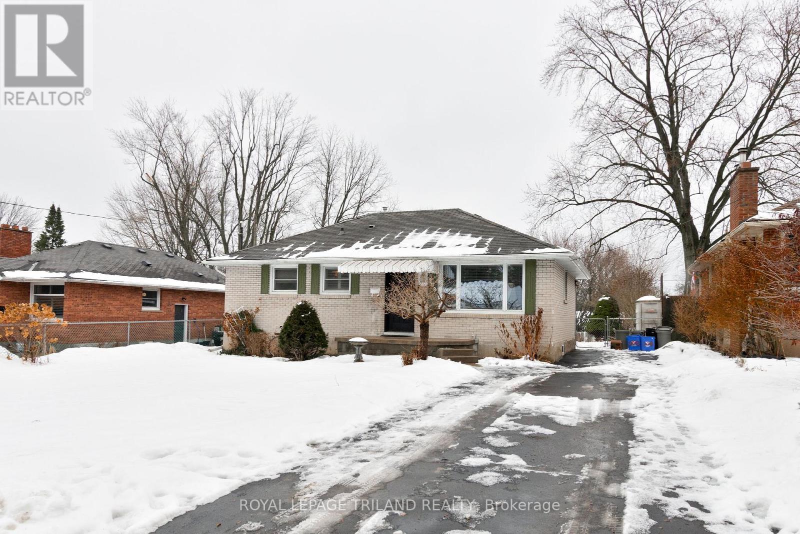 208 TROWBRIDGE AVENUE, London South, Ontario