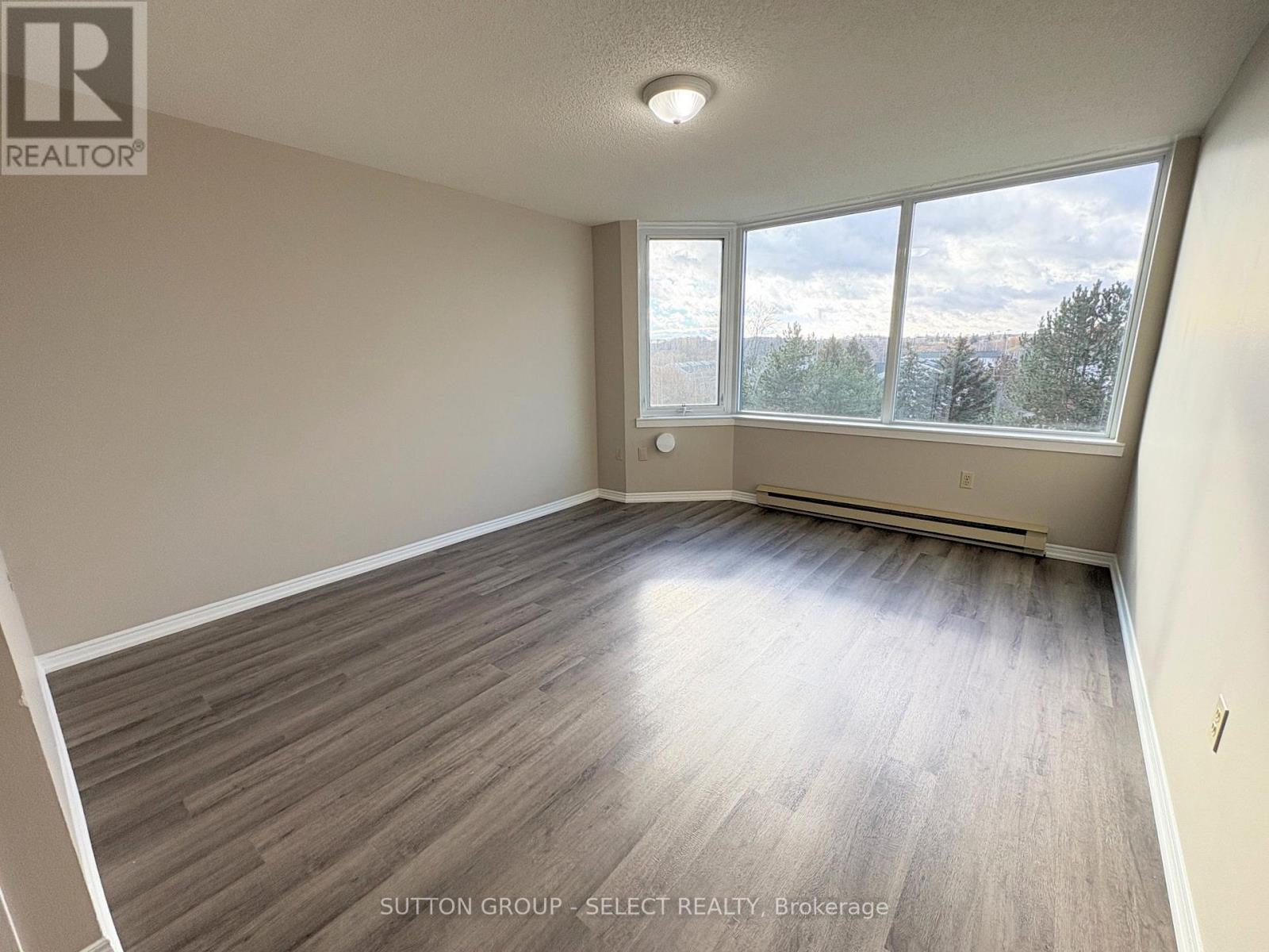 409 - 35 Green Valley Drive, Kitchener, Ontario  N2P 2A5 - Photo 15 - X12675740