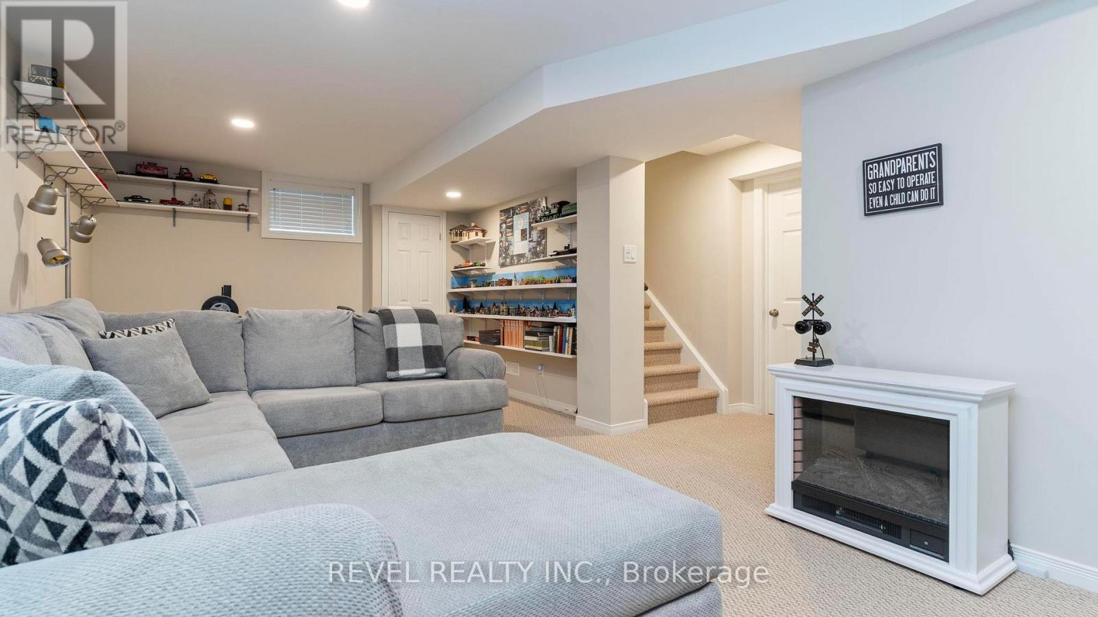 Photo 24 of 37 for 2446 Asima Drive