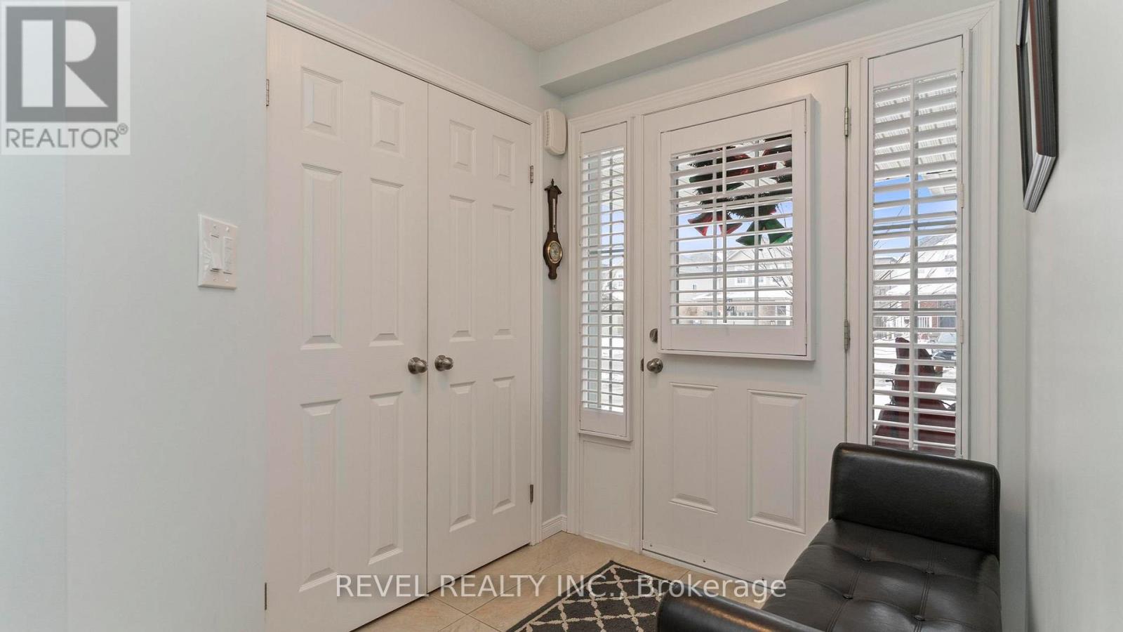 2446 Asima Drive, London South, Ontario  N6M 0B3 - Photo 4 - X12675790