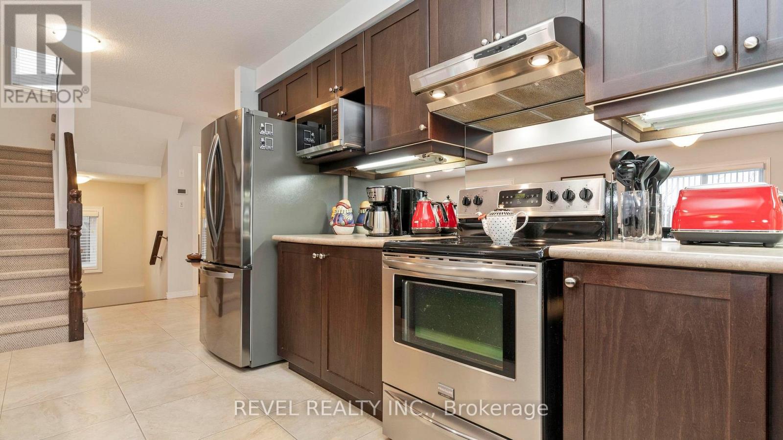 2446 Asima Drive, London South, Ontario  N6M 0B3 - Photo 9 - X12675790