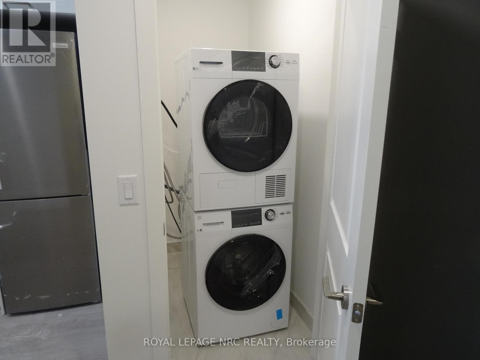 712 - 461 Green Road, Hamilton, Ontario  L8E 5B4 - Photo 14 - X12642556