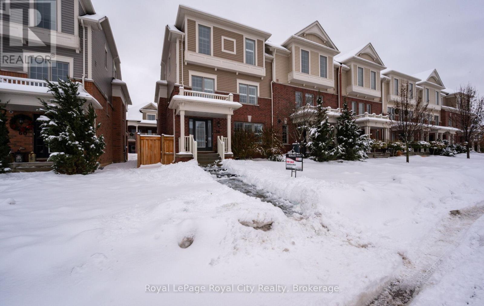 58 Boyces Creek Court, Caledon, Ontario  L7C 3S3 - Photo 3 - W12662162