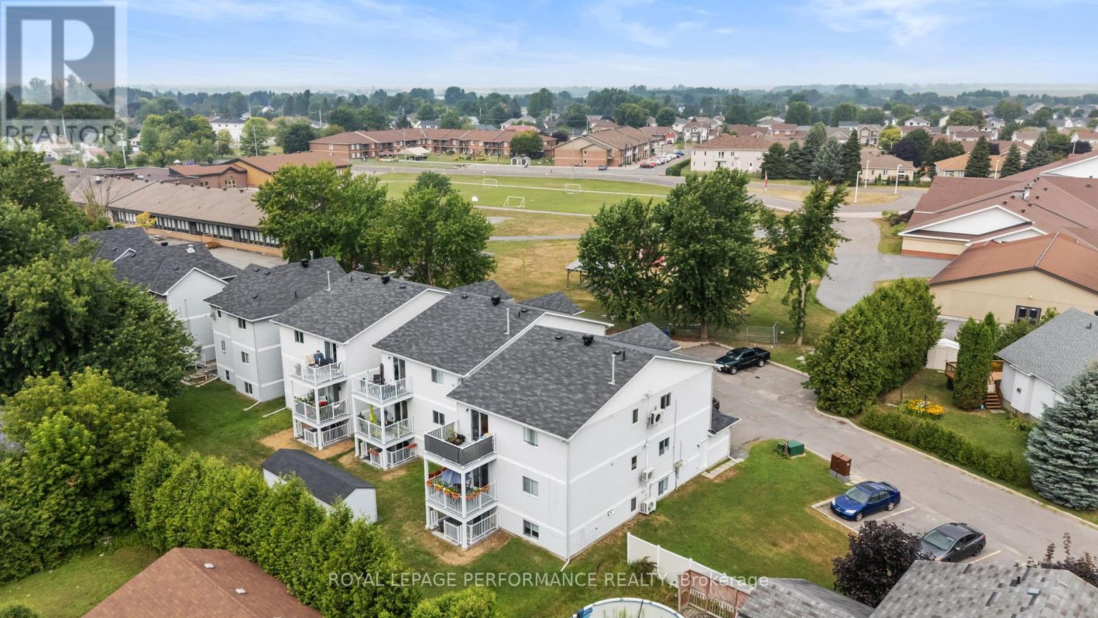 1c - 75 Lapointe Boulevard, Russell, Ontario  K0A 1W0 - Photo 5 - X12675630