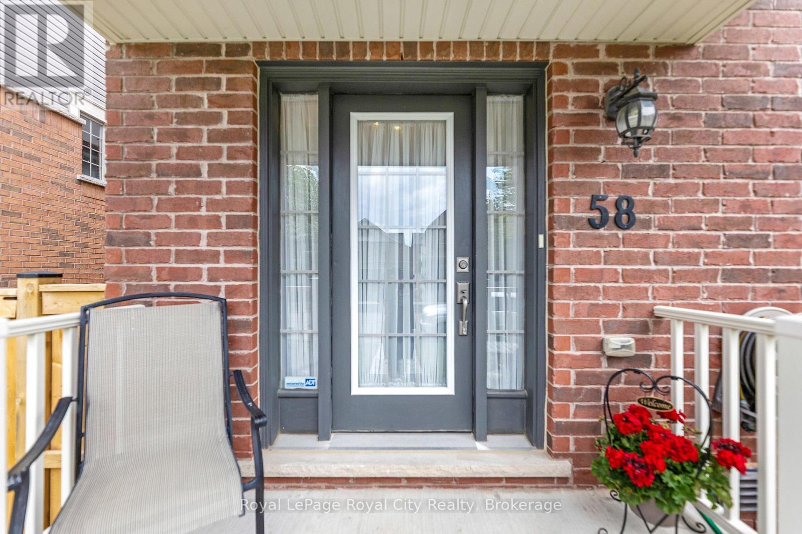 58 Boyces Creek Court, Caledon, Ontario  L7C 3S3 - Photo 8 - W12662162