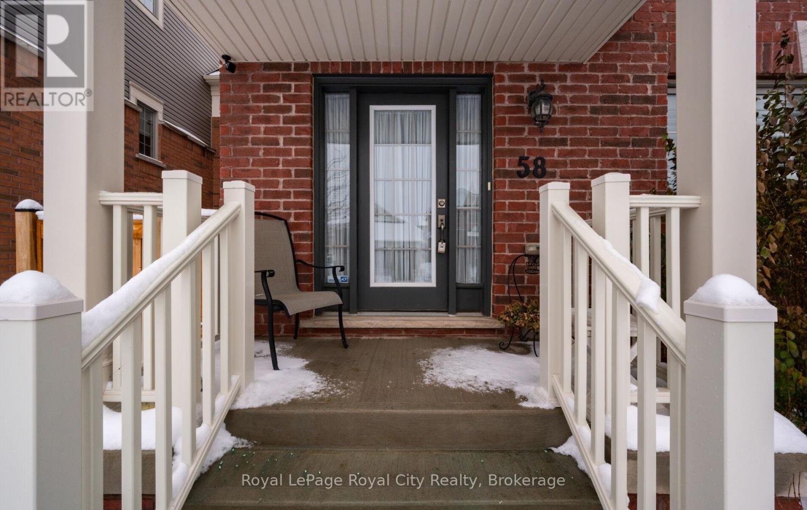 58 Boyces Creek Court, Caledon, Ontario  L7C 3S3 - Photo 5 - W12662162