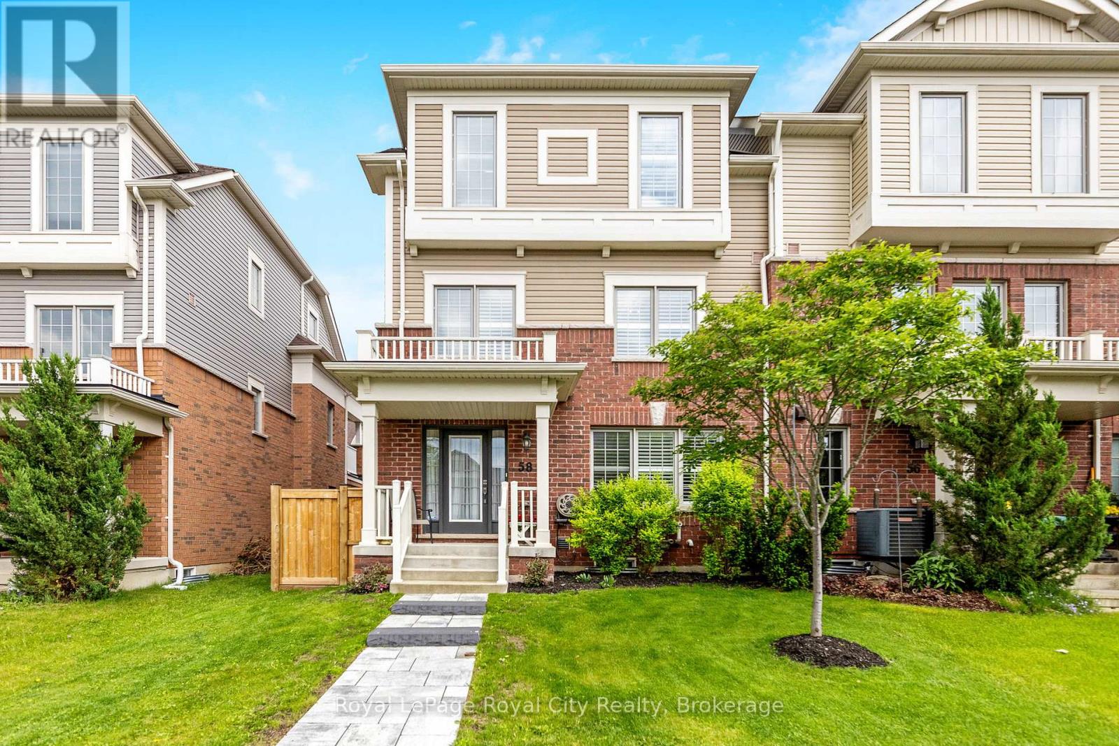 58 Boyces Creek Court, Caledon, Ontario  L7C 3S3 - Photo 6 - W12662162