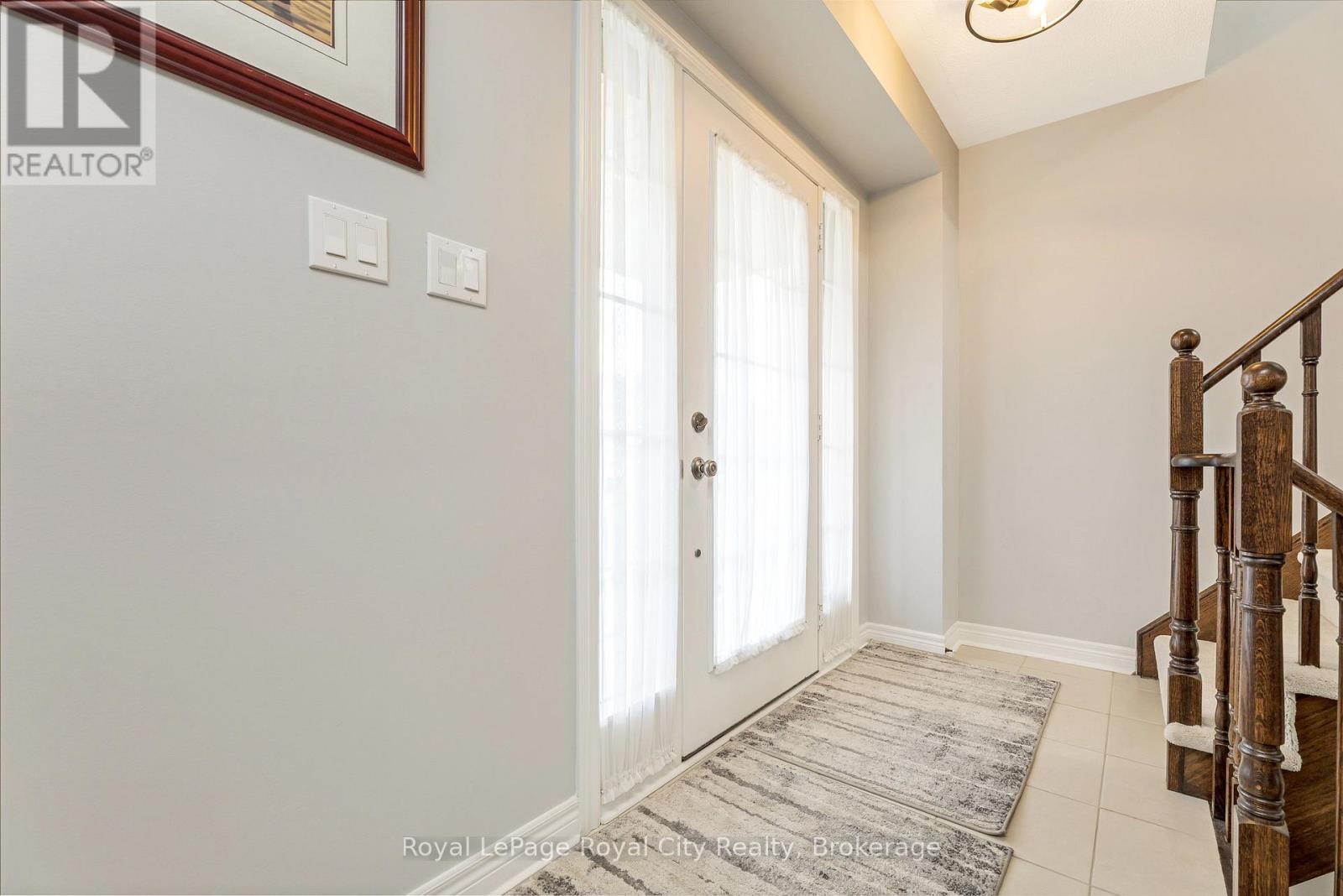 58 Boyces Creek Court, Caledon, Ontario  L7C 3S3 - Photo 9 - W12662162