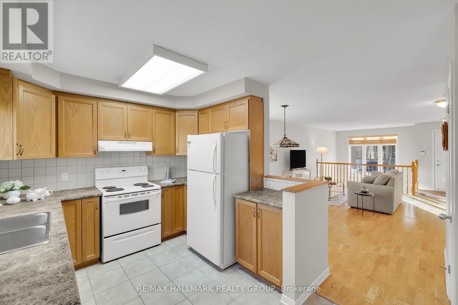 4 - 577 Reardon Private, Ottawa, Ontario  K1V 2K9 - Photo 18 - X12675764