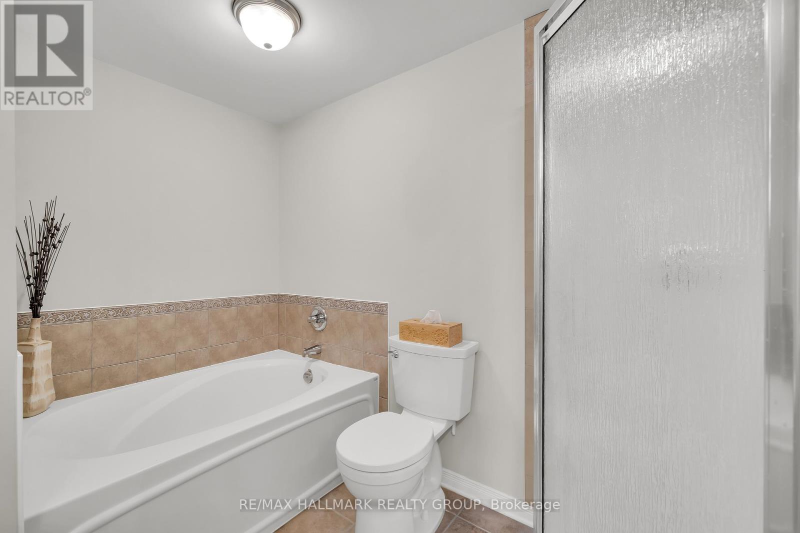 4 - 577 Reardon Private, Ottawa, Ontario  K1V 2K9 - Photo 39 - X12675764