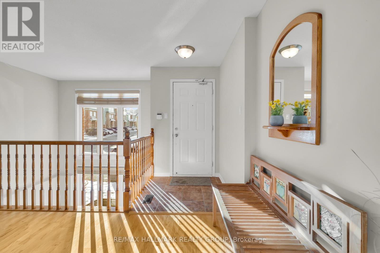 4 - 577 Reardon Private, Ottawa, Ontario  K1V 2K9 - Photo 4 - X12675764