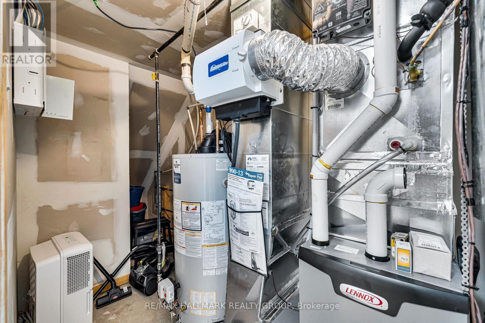 4 - 577 Reardon Private, Ottawa, Ontario  K1V 2K9 - Photo 43 - X12675764