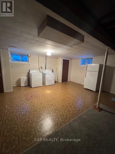 2243 Miramichi Street, Ottawa, Ontario  K2C 0Z1 - Photo 13 - X12675794