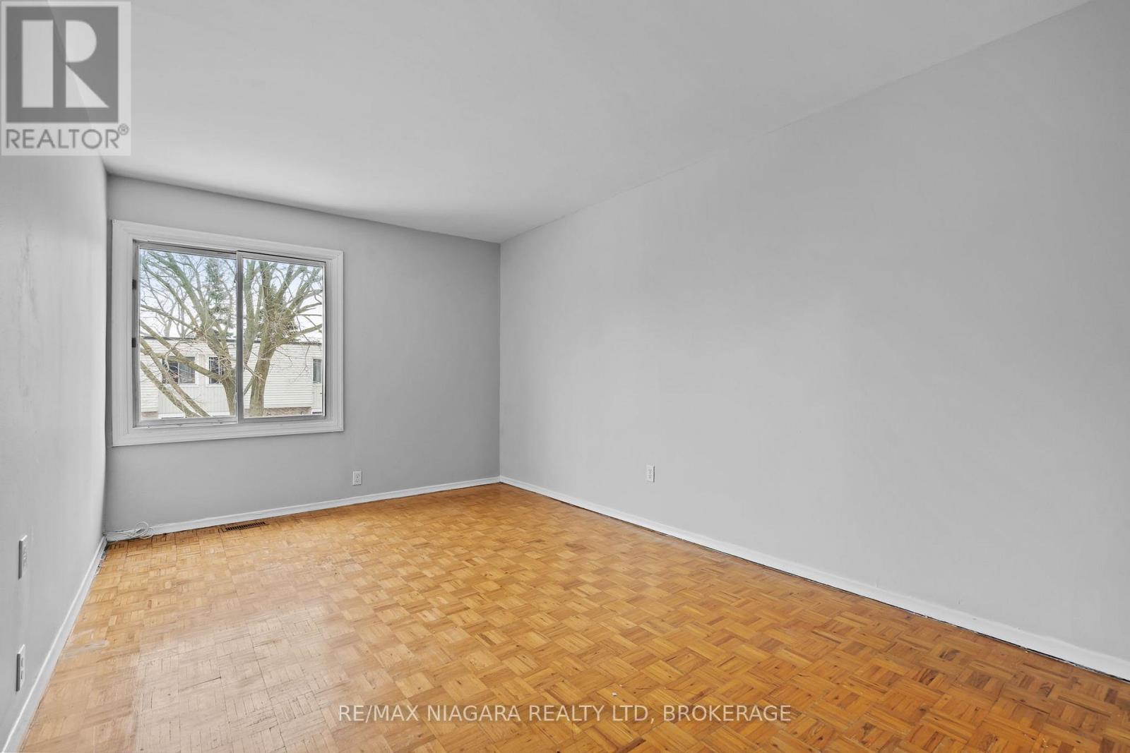 152 - 17 Old Pine Trail, St. Catharines, Ontario  L2R 4R3 - Photo 15 - X12675578