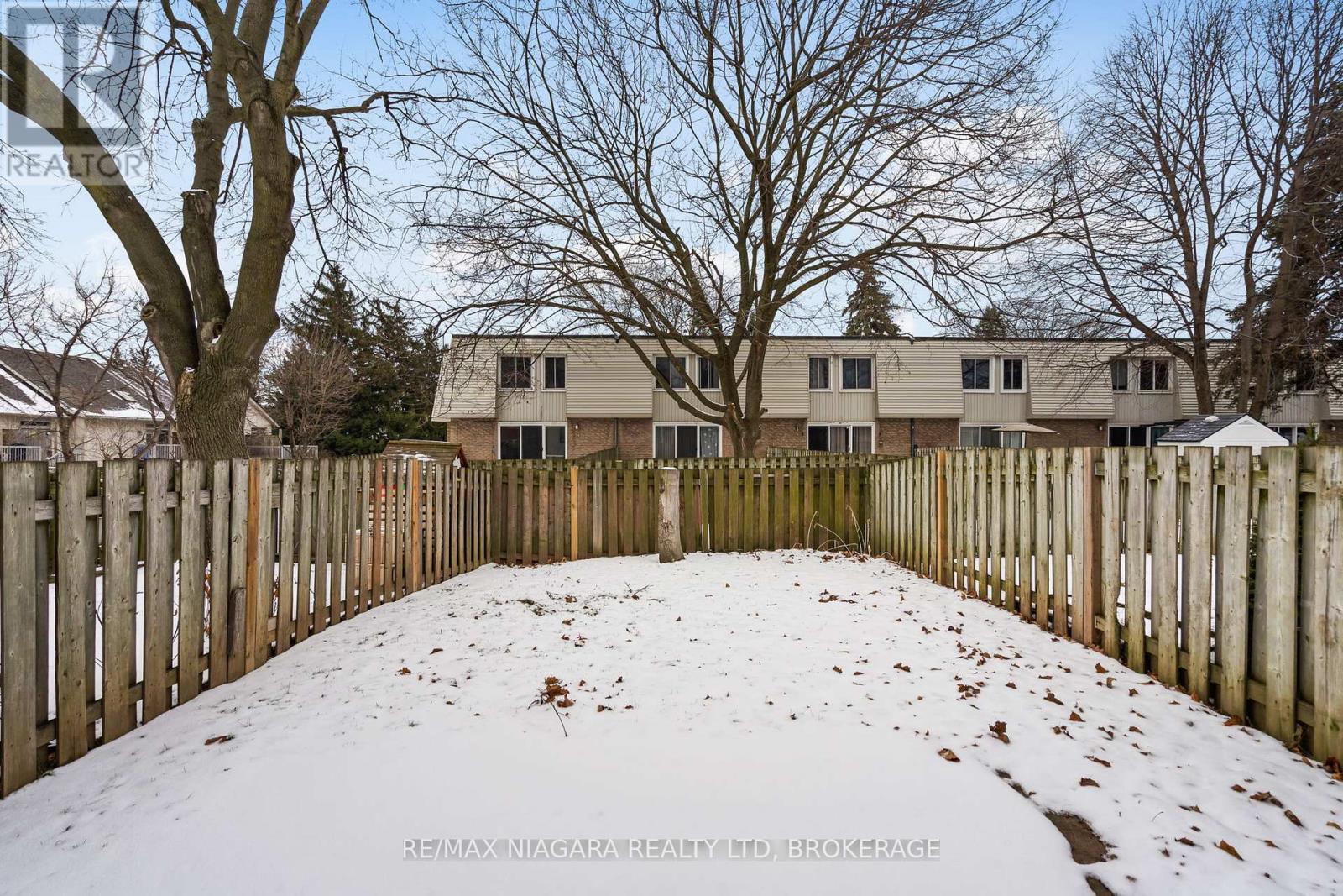 152 - 17 Old Pine Trail, St. Catharines, Ontario  L2R 4R3 - Photo 20 - X12675578