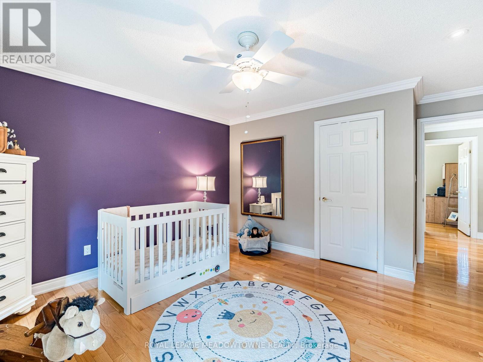 8 Deer Run Crescent, Halton Hills, Ontario  L7J 2L7 - Photo 32 - W12481264