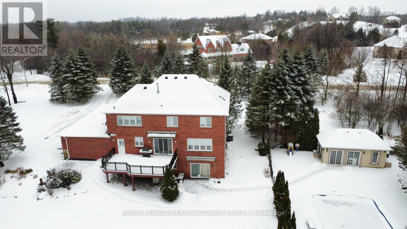8 Deer Run Crescent, Halton Hills, Ontario  L7J 2L7 - Photo 46 - W12481264