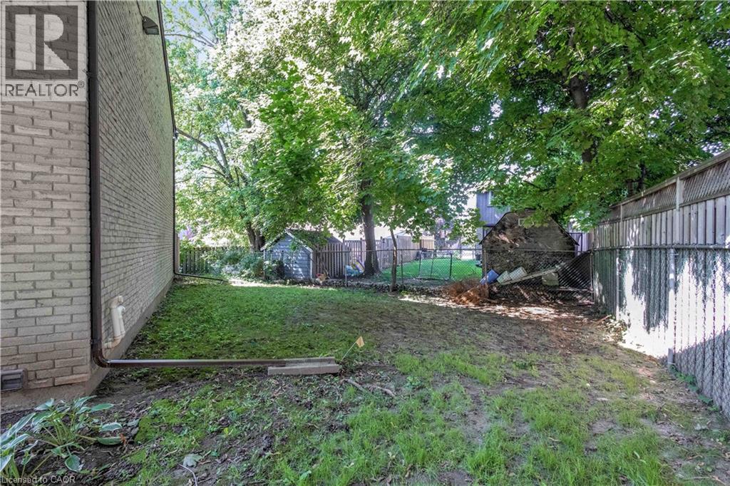 215 Glamis Road Unit# 40, Cambridge, Ontario  N1R 6O8 - Photo 30 - 40797018