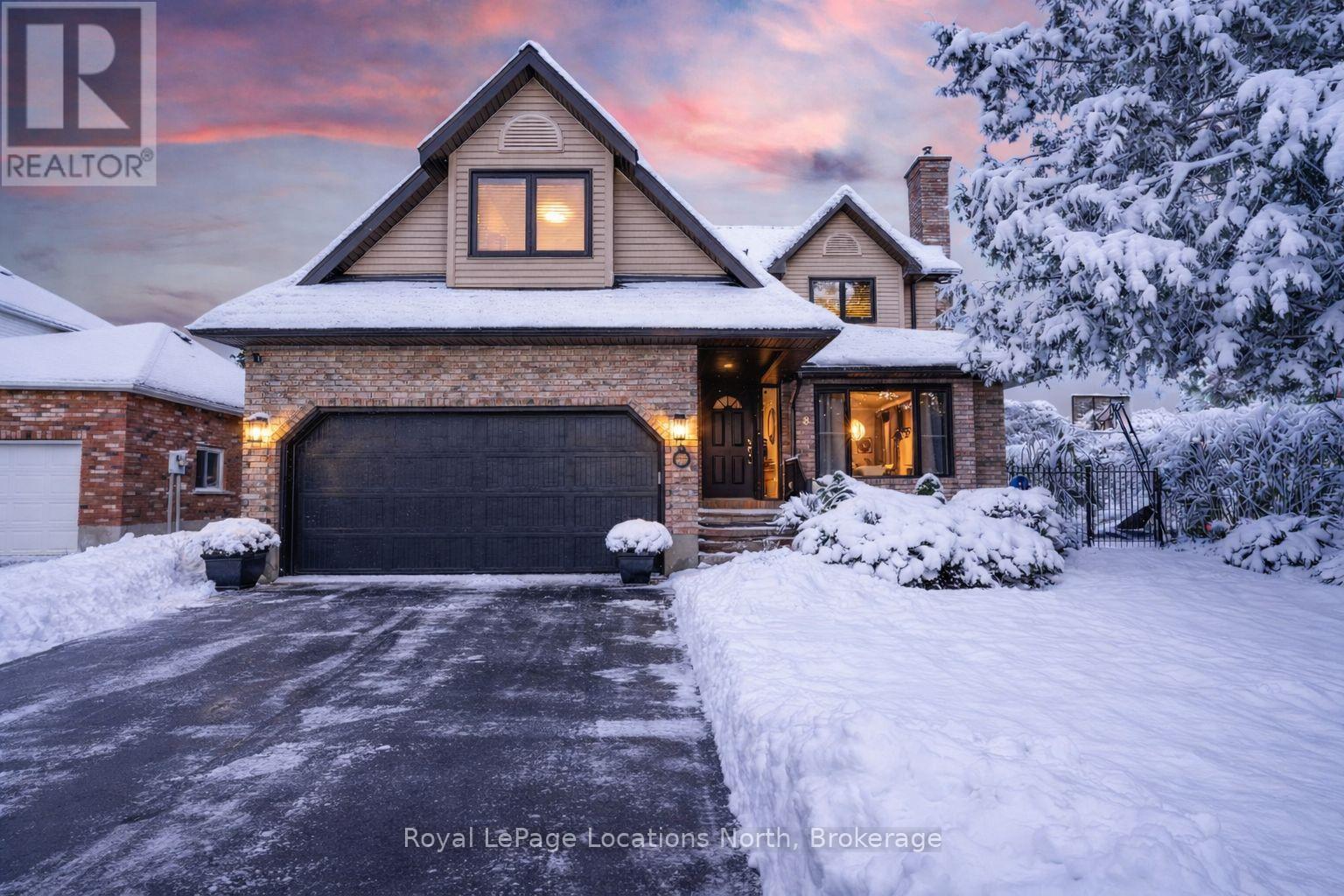 8 BURNSIDE COURT, Collingwood, Ontario