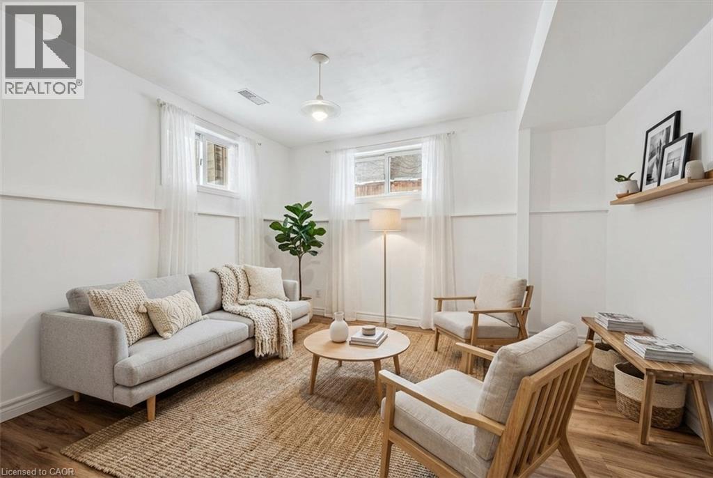 56 John Street W, Waterloo, Ontario  N2L 1B4 - Photo 31 - 40796023