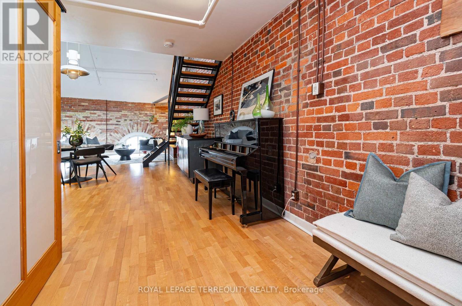 409 - 81a Front Street E, Toronto, Ontario  M5E 1Z7 - Photo 3 - C12675506