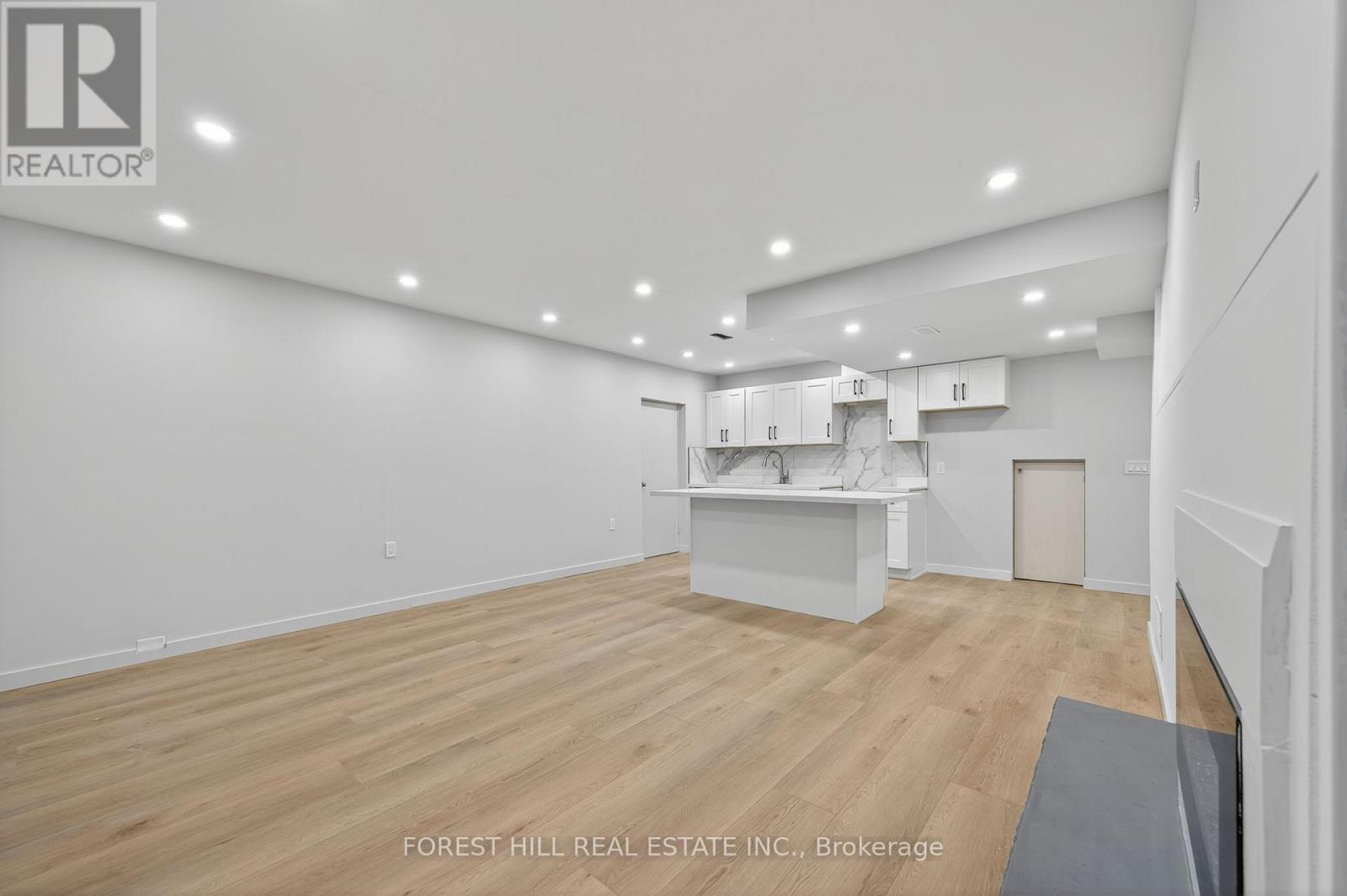 19 Candis - Lower Level Drive, Toronto, Ontario  M3H 5G3 - Photo 6 - C12675528