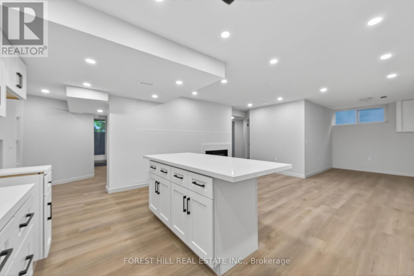 19 Candis - Lower Level Drive, Toronto, Ontario  M3H 5G3 - Photo 8 - C12675528