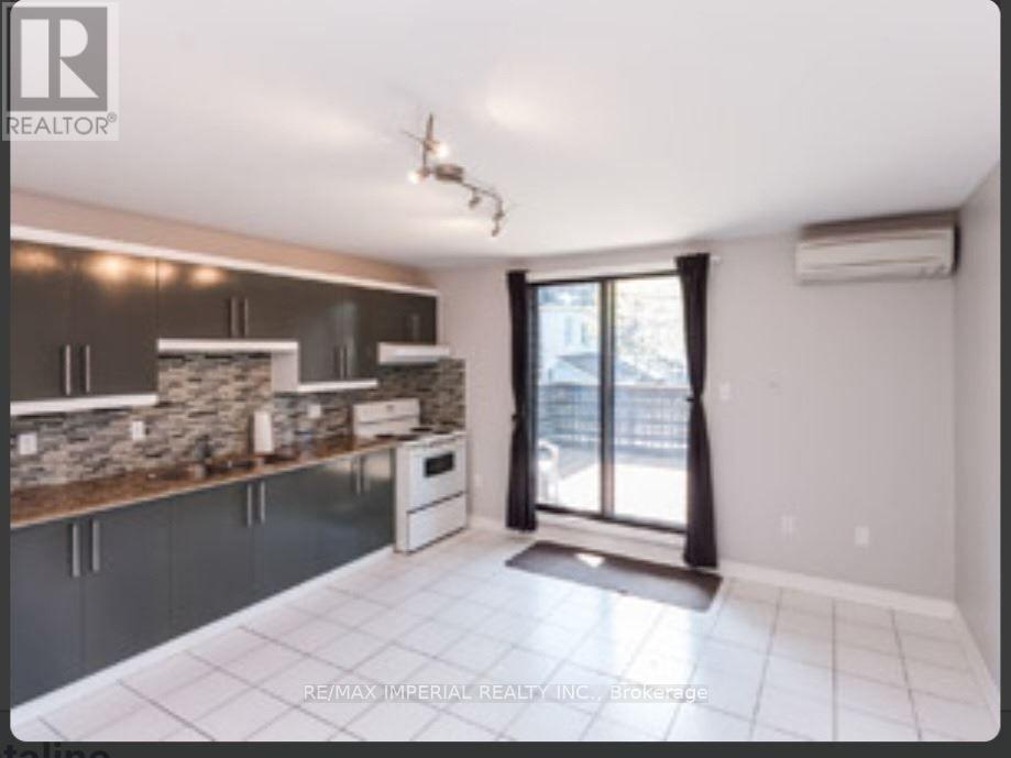 714r Dufferin Street, Toronto, Ontario  M6K 2B7 - Photo 2 - C12675576