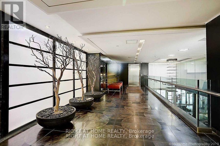 4305 - 210 Victoria Street, Toronto, Ontario  M5B 2R3 - Photo 4 - C12675626