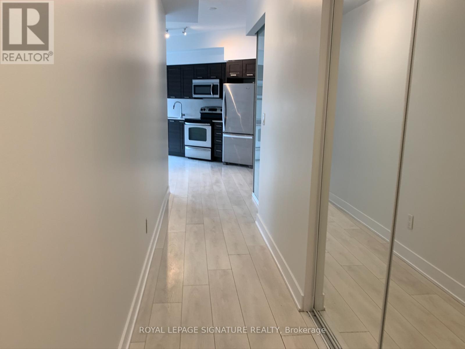 615 - 169 Fort York Boulevard, Toronto, Ontario  M5V 0C8 - Photo 3 - C12675646