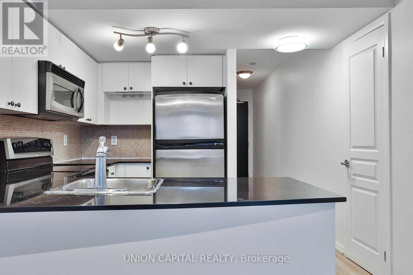 2306 - 18 Yonge Street, Toronto, Ontario  M5E 1R4 - Photo 8 - C12675660