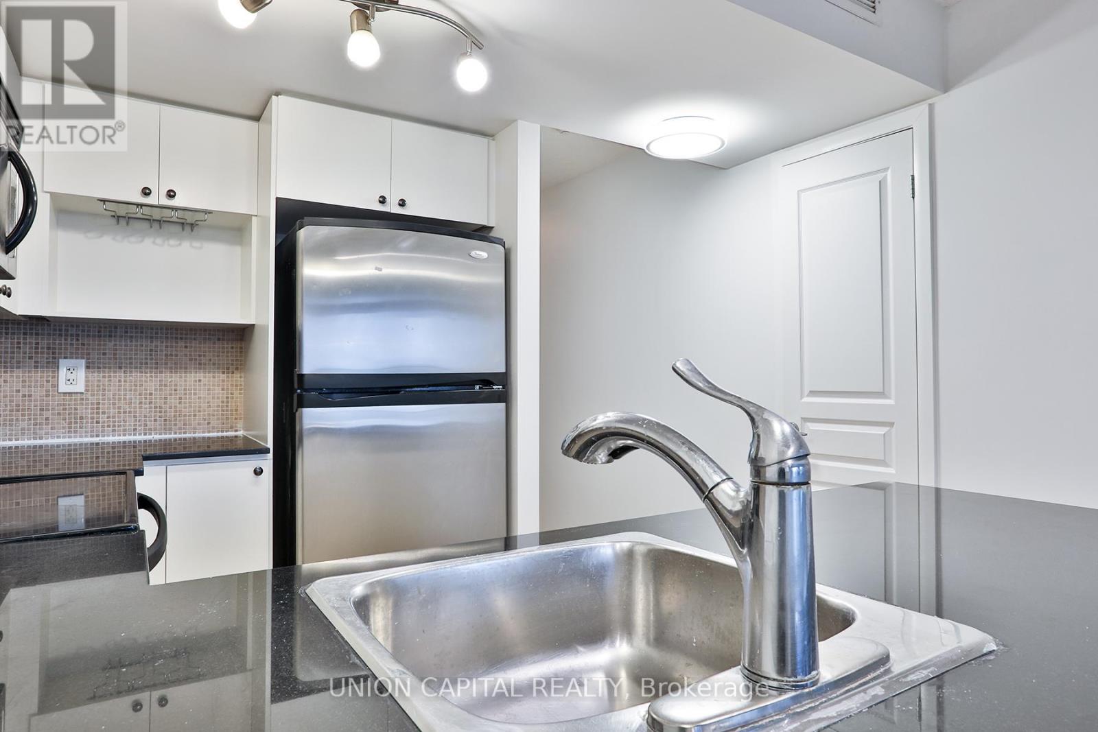 2306 - 18 Yonge Street, Toronto, Ontario  M5E 1R4 - Photo 9 - C12675660