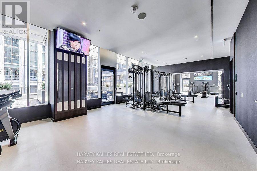 2405 - 11 Yorkville Avenue, Toronto, Ontario  M4W 0B7 - Photo 5 - C12675694