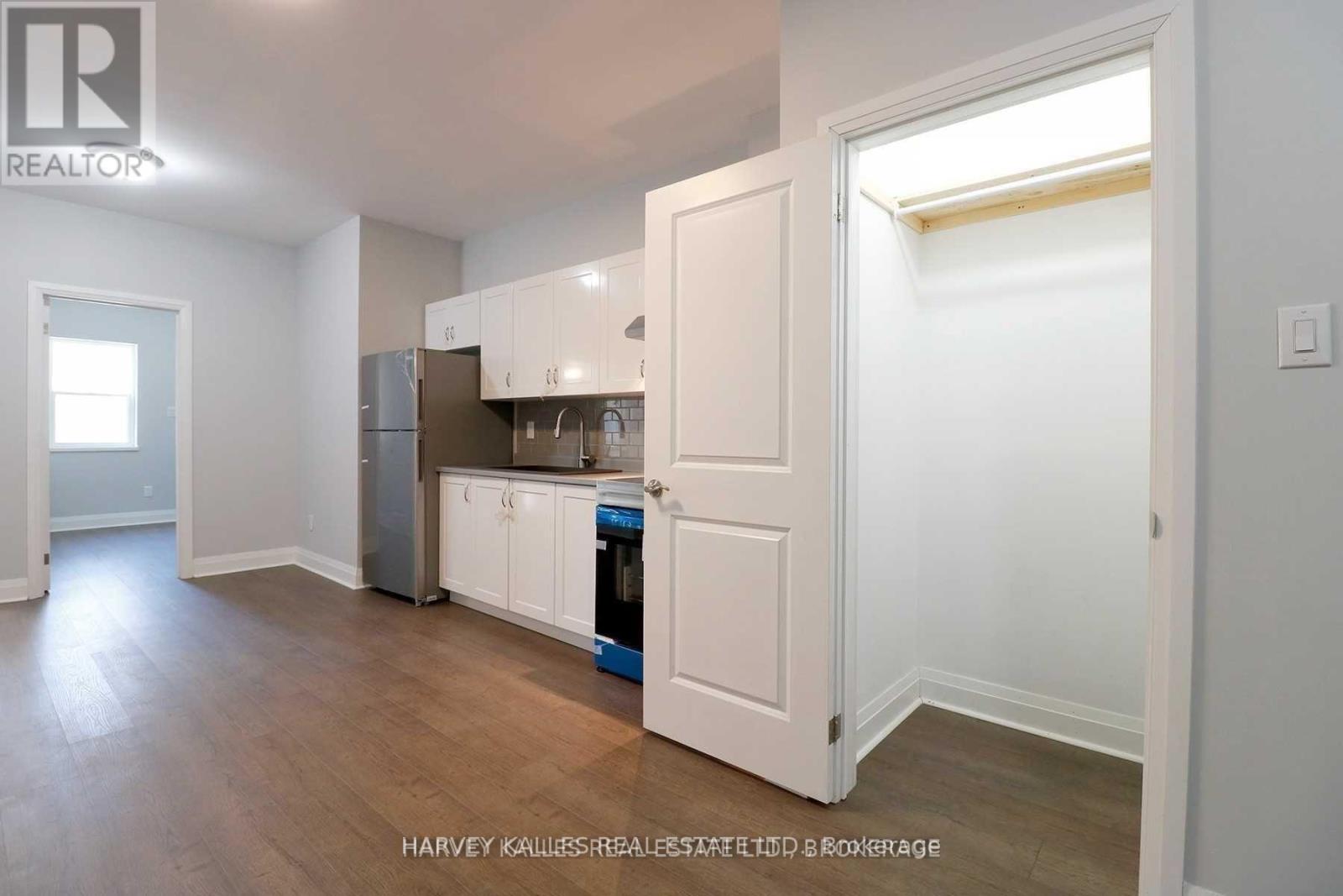 Main - 202 Major Street, Toronto, Ontario  M5S 2L3 - Photo 12 - C12675736