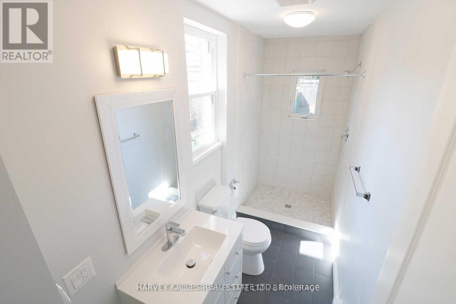 Main - 202 Major Street, Toronto, Ontario  M5S 2L3 - Photo 6 - C12675736