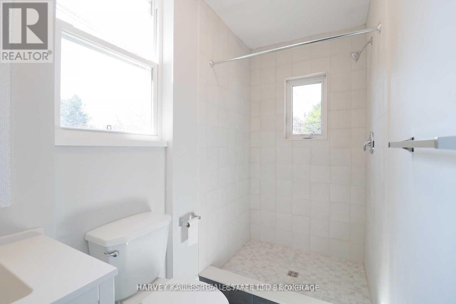 Main - 202 Major Street, Toronto, Ontario  M5S 2L3 - Photo 7 - C12675736