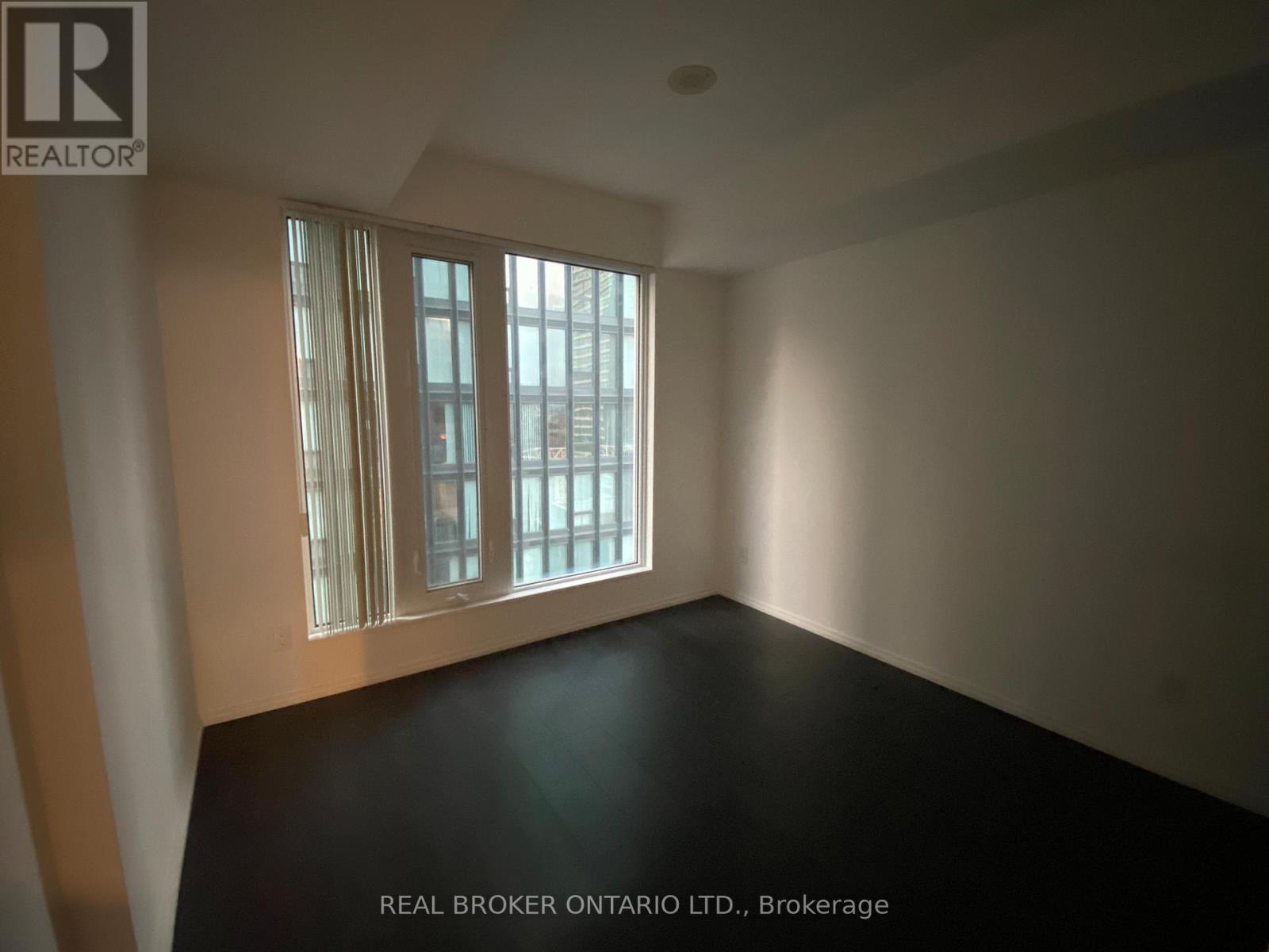 1607 - 68 Shuter Street, Toronto, Ontario  M5B 1B4 - Photo 7 - C12675746