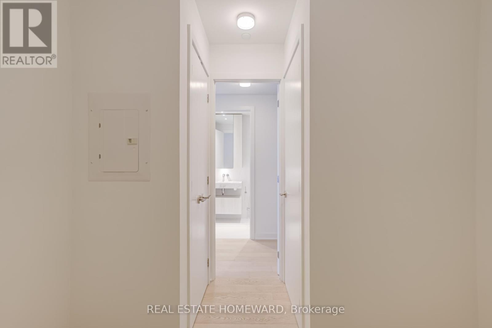 4901 - 11 Yorkville Avenue, Toronto, Ontario  M4Y 0B7 - Photo 30 - C12675758